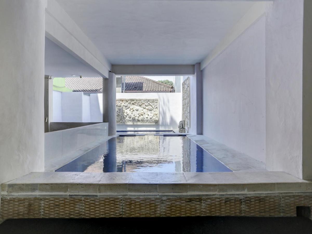 Oyo 3950 The Ratna Hotel Kuta  Ngoại thất bức ảnh