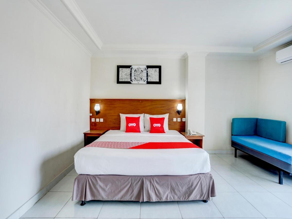 Oyo 3950 The Ratna Hotel Kuta  Ngoại thất bức ảnh