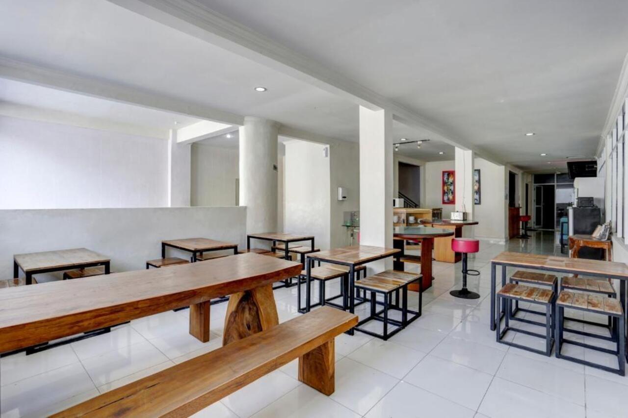 Oyo 3950 The Ratna Hotel Kuta  Ngoại thất bức ảnh